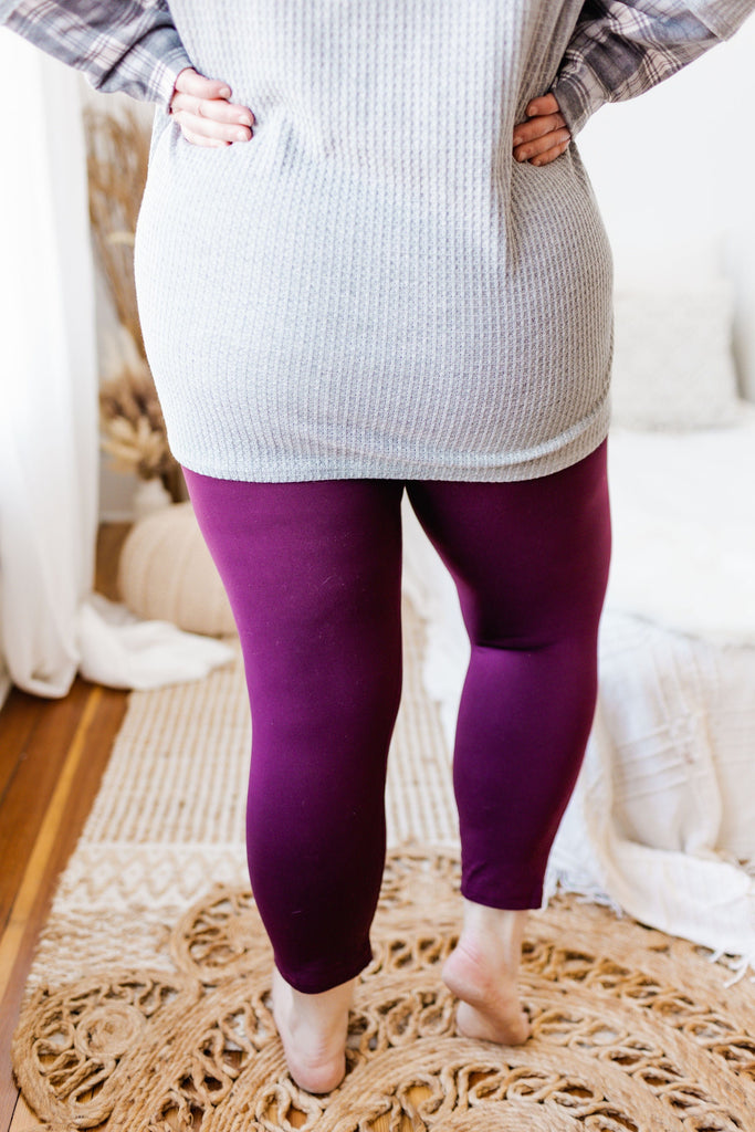 SUPER SOFT CAPRI LEGGING IN BURGUNDY