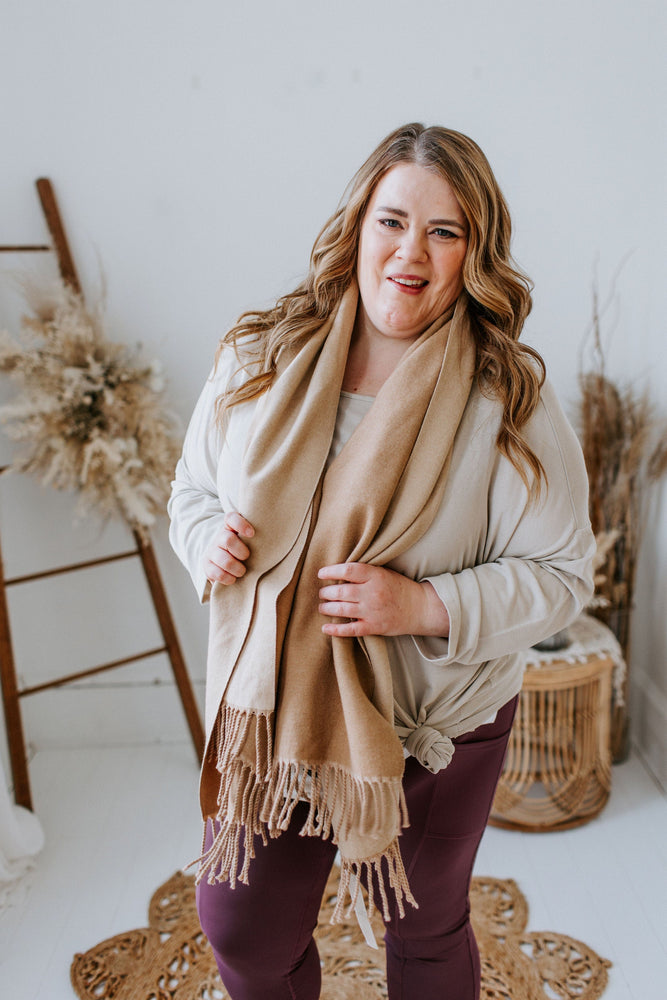 TWO-TONE SCARF IN TAUPE