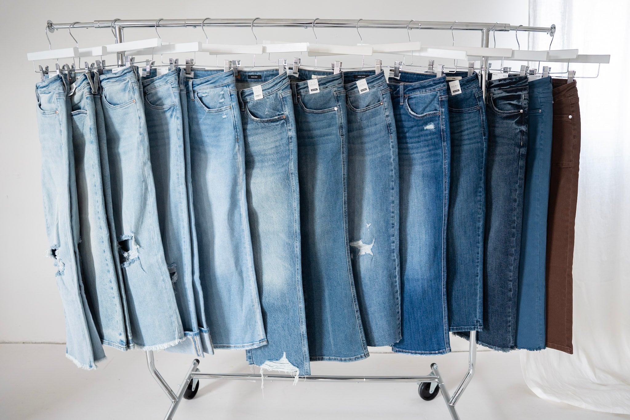 Bottoms for Mid & Plus-Size Women | Jeans, Pants & More – Love Marlow