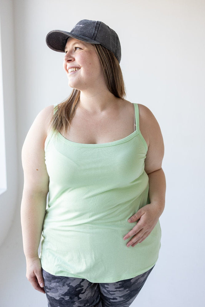BASIC LAYERING CAMI IN SOFT LIME
