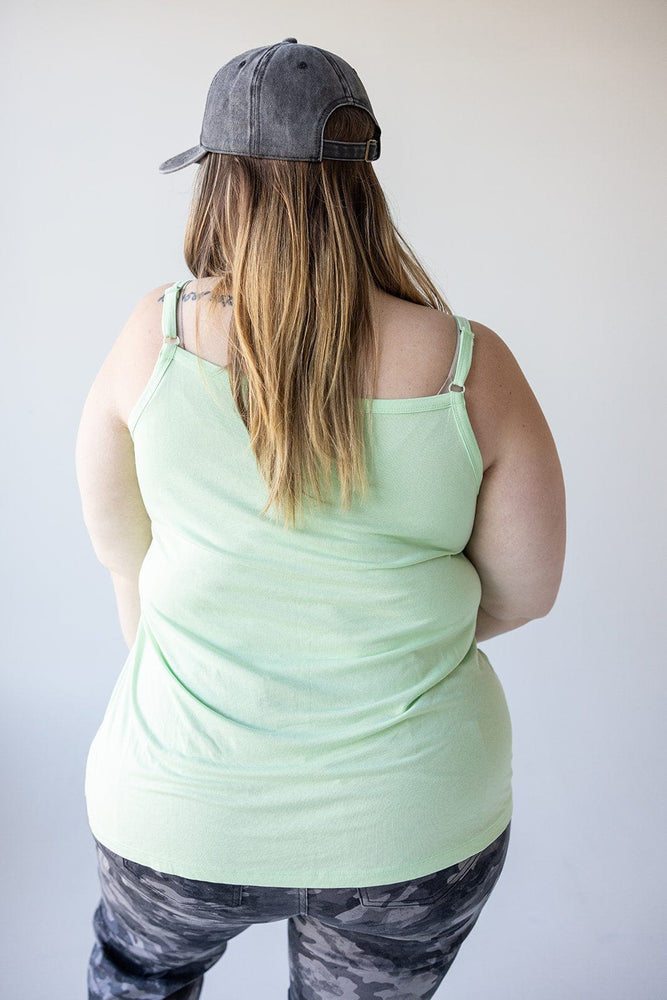 BASIC LAYERING CAMI IN SOFT LIME