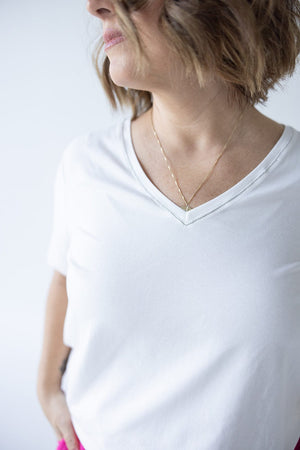 BASIC V-NECK TEE WITH SPARKLE IN CLOUD