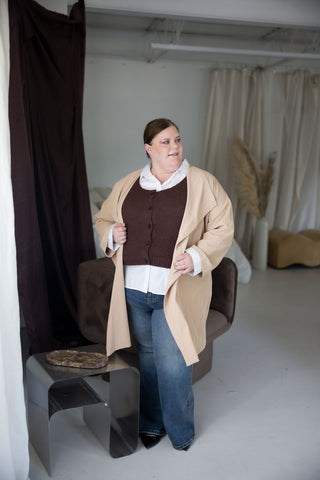 Button-Front Sweater Vest – Teddy Bear Brown