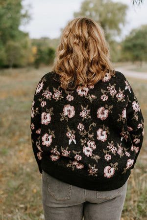 CROPPED FLORAL SWEATER