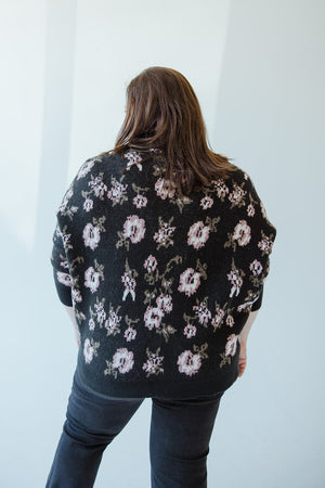 CROPPED FLORAL SWEATER