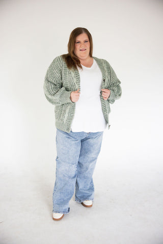 Chunky Cable Cardigan – Olive | Hunter Mix