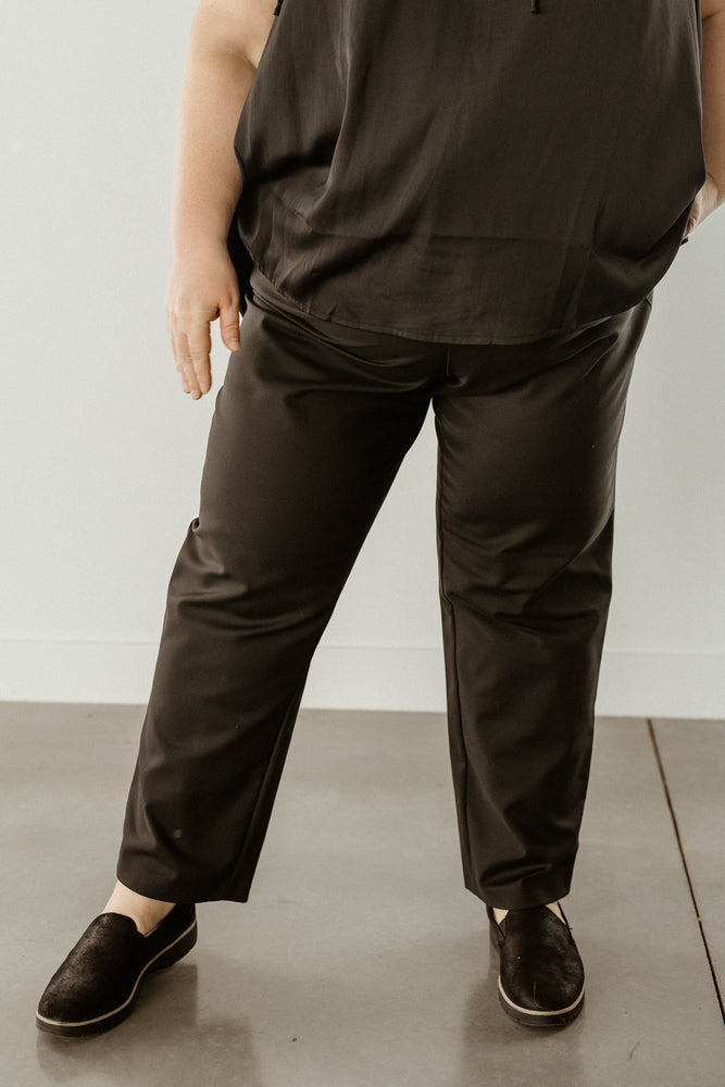 DRAWSTRING DRESS PANTS WITH POCKETS