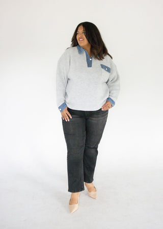 Denim Collar Textured Knit Pullover Top – Heather Grey