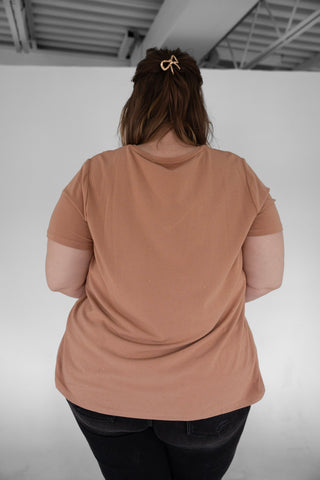 Essential V-Neck Tee – Soft Terracotta
