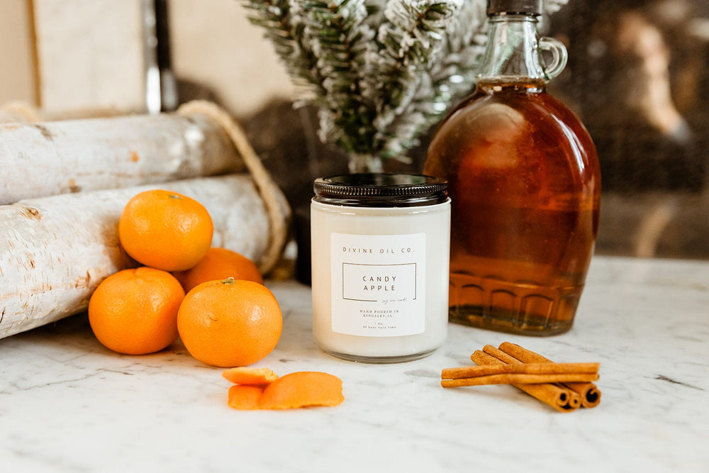 HANDCRAFTED SOY WAX CANDLES IN CANDY APPLE