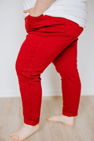 JUDY BLUE HIGH WAIST DOUBLE ROLLED CUFFED JOGGER JEANS IN SCARLET