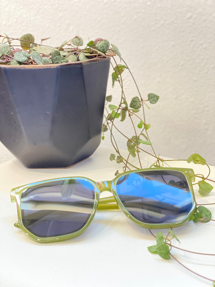 BORA BORA SUNGLASSES IN MOSS