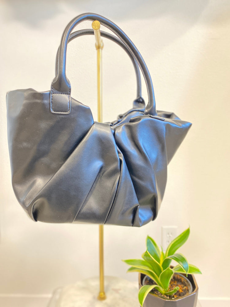 FLOPPY FOLDED FAUX LEATHER TOTE IN BLACK