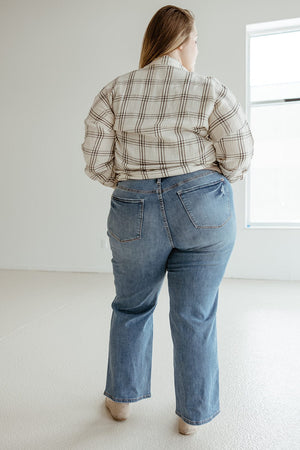 
            
                Load image into Gallery viewer, JUDY BLUE HIGH WAIST TUMMY CONTROL DESTROYED KNEE JEANS IN MEDIUM WASH
            
        