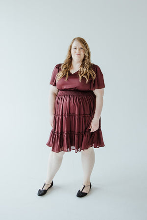 KNEE LENGTH DRESS WITH TIERED SKIRT IN ZINFANDEL