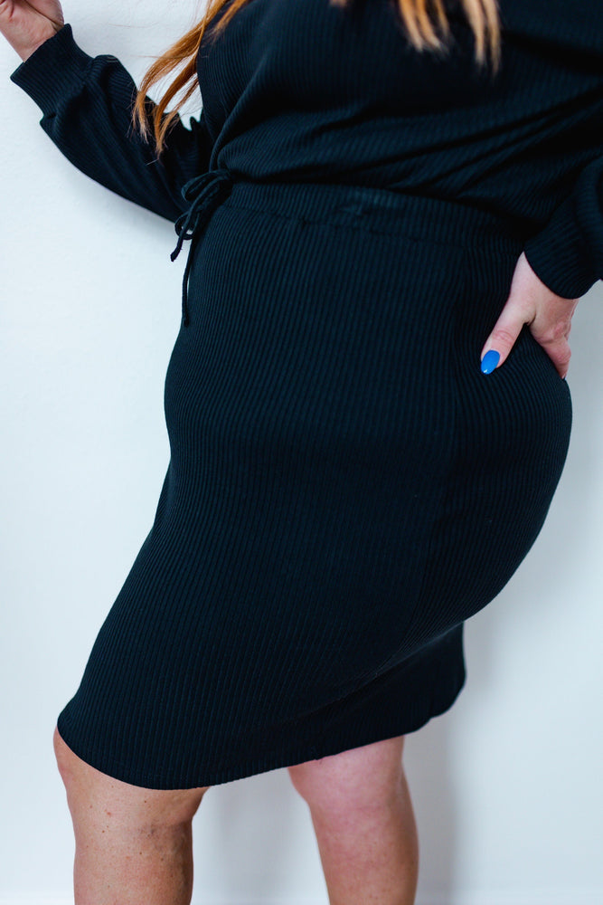 
            
                Load image into Gallery viewer, KNIT RIBBED PENCIL SKIRT
            
        