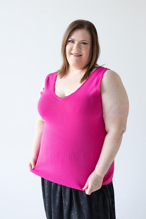 KNIT TANK WITH SCALLOP NECKLINE IN AZALEA