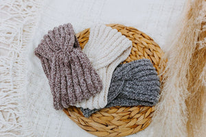 KNITTED CHENILLE HEADBAND IN WINTER TAUPE