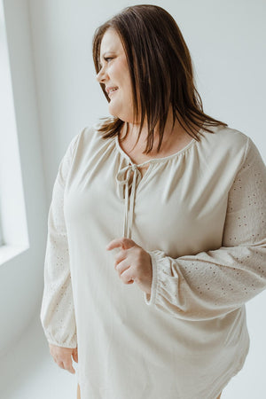 LACE SLEEVE BOHO BLOUSE IN CREAM