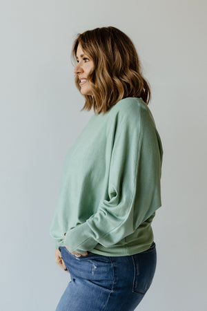 LIGHTWEIGHT KNIT DOLMAN SWEATER IN FROSTED JUNIPER