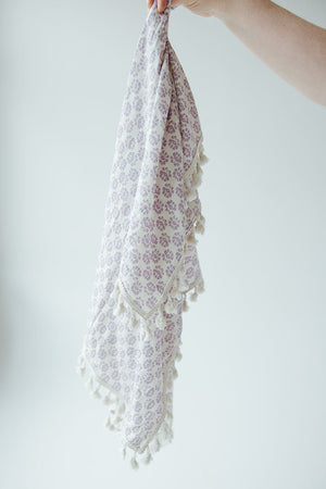 LIGHTWEIGHT SUMMER PATTERN SCARF