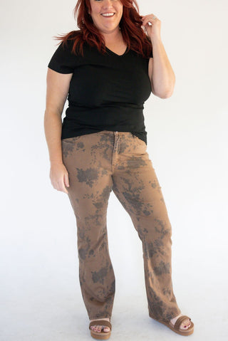 Lovervet Low Rise Floral Bootcut – Brown Floral