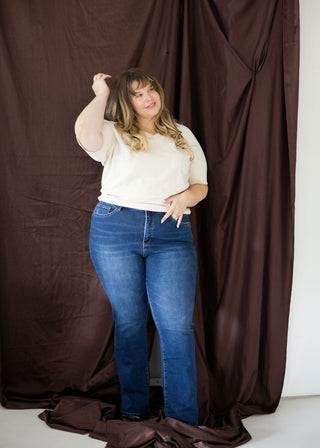 Lovervet High Rise Bootcut – Dark Wash