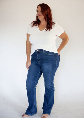 Lovervet High Rise Bootcut – Dark Wash