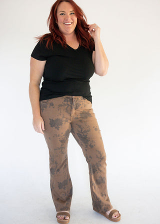 Lovervet Low Rise Floral Bootcut – Brown Floral
