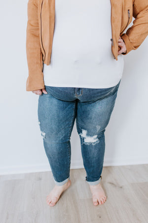 
            
                Load image into Gallery viewer, JUDY BLUE MID-RISE DISTRESSED RELAXED FIT JEANS WITH ROLLED CUFF
            
        