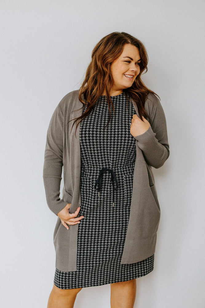 
            
                Load image into Gallery viewer, OPEN FRONT HALF RIBBED CARDIGAN IN STEEL GREY
            
        