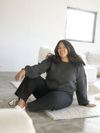 Oversized Ribbed Crewneck Sweater – Shadow Grey