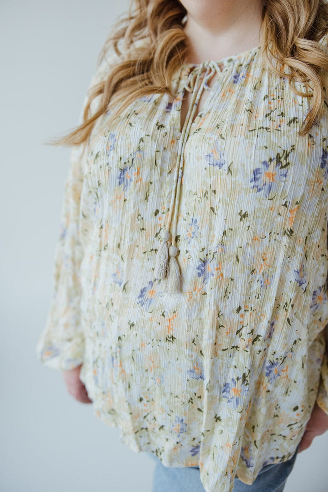 PEASANT BLOUSE IN SPRING FLORAL