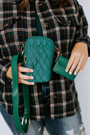 QUILTED CROSSBODY SLING BAG IN EMERALD