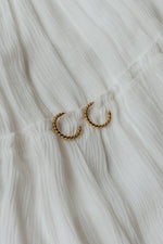 RAQUEL HOOP EARRINGS