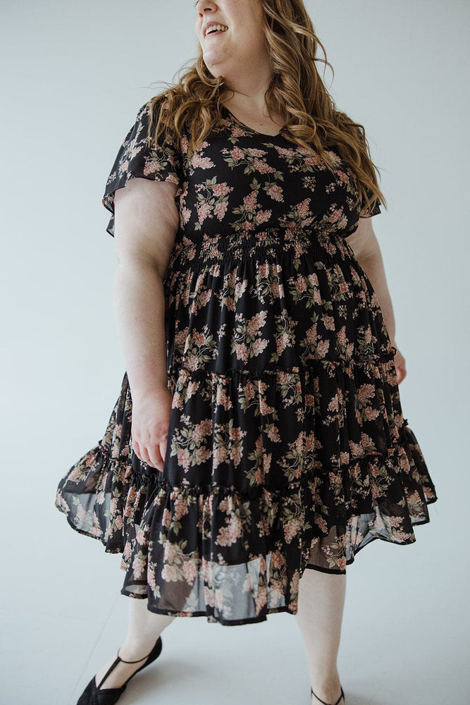 ROMANTIC FLORAL KNEE LENGTH TIERED DRESS IN MAUVE BLOOM
