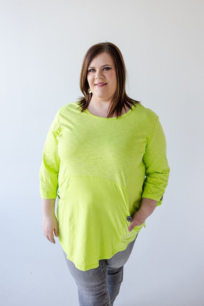 3/4 RUCHED SLEEVE TUNIC WITH POCKETS IN TENNIS GREEN