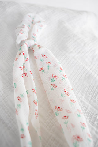 Red Daisy Chiffon Ribbon Scrunchie – Long Tail Floral Hair Tie