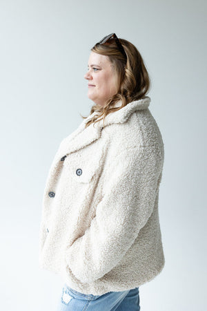 SHERPA JACKET IN CREAM