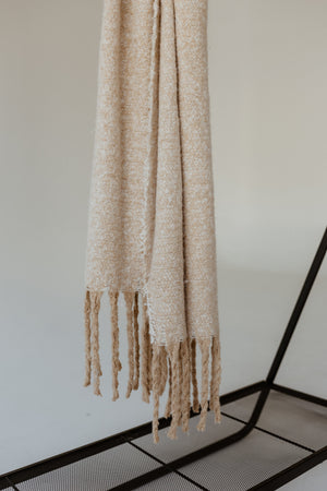 SOFT NUBBY SCARF WITH FRINGE IN IVORY