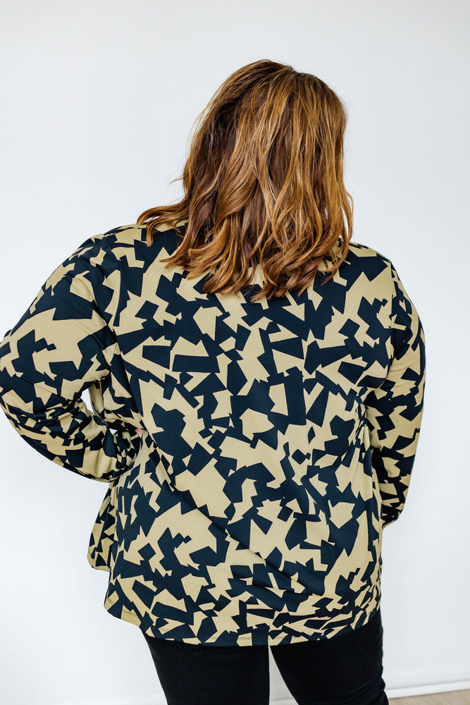 
            
                Load image into Gallery viewer, STRETCHY WRINKLE FREE GEOMETRIC PATTERN BUTTON-UP BLOUSE IN MATCHA
            
        