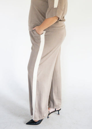 Scuba Knit Long Pants – Mocha