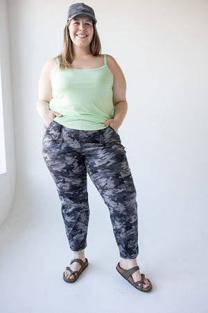 Spanx® STRETCH TWILL CARGO JOGGER