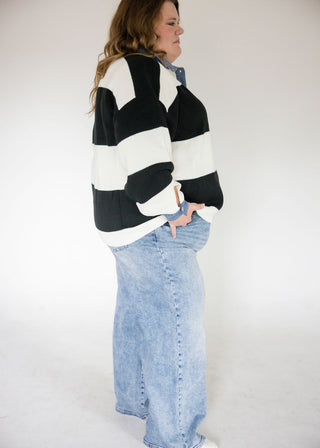 Striped Denim Collar Sweater Knit Top – Black | Ivory