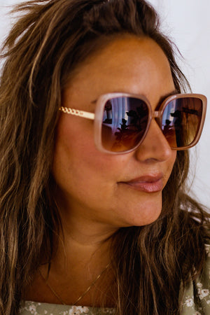 TAHITI SUNGLASSES IN CREAMY CHAI