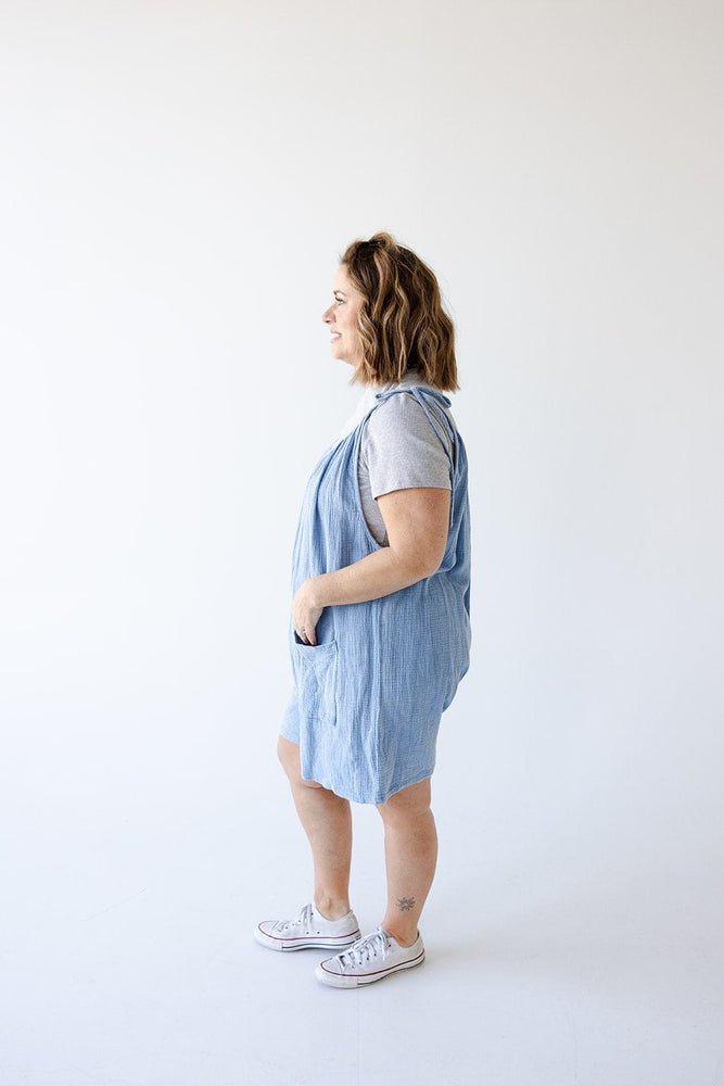 TEXTURED COTTON ROMPER IN CHAMBRAY