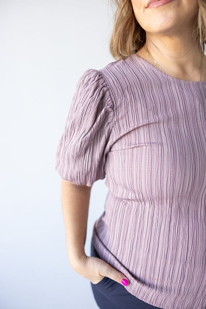 TEXTURED LONG CROP BLOUSE WITH BUBBLE SLEEVE IN PALISADE ORCHID