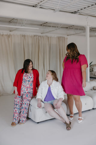 TEXTURED KNEE LENGTH DRESS IN VIVA MAGENTA - Love Marlow
Pink magenta textured dress