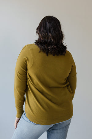 V-NECK FRONT SEAM SWEATER IN GOLDEN OLIVE