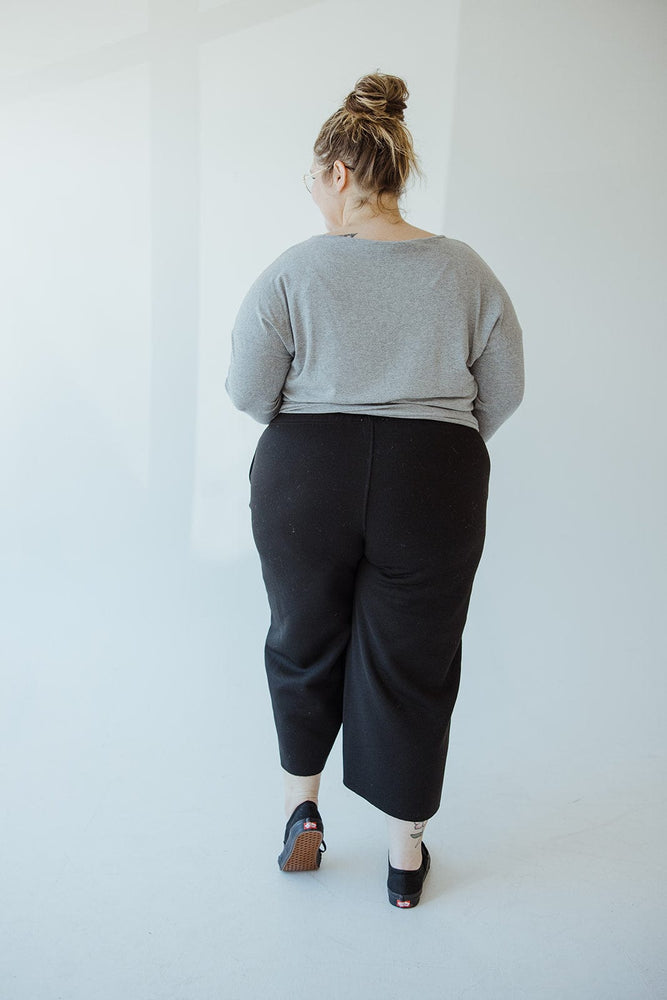 WIDE LEG KNIT JOGGER